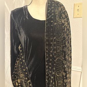 Pakistani Indian Designer Block Print Velvet Shawl Suit Brand New